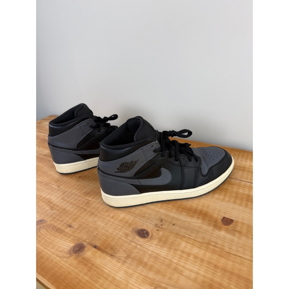 Jordan Air Jordan 1 Mid Mens Size 12 Dark Grey Black 554724-041 Basketball Shoes - Picture 7 of 9